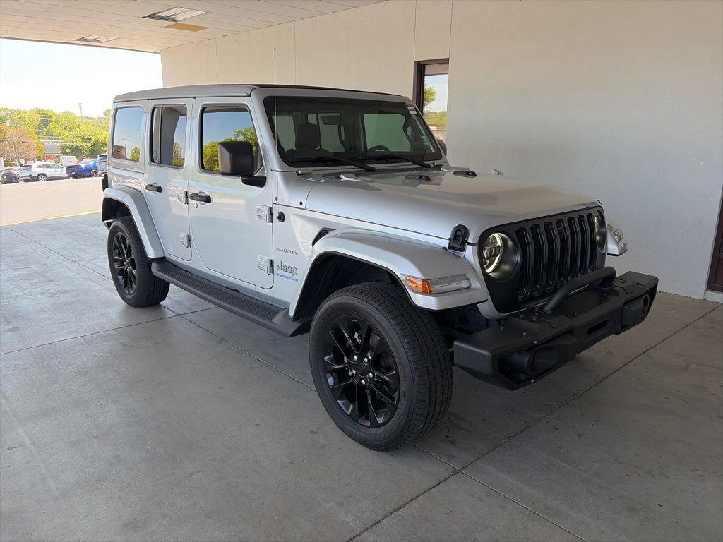 Used 2023 Jeep Wrangler Unlimited Sahara w/ Cold Weather Group image 4