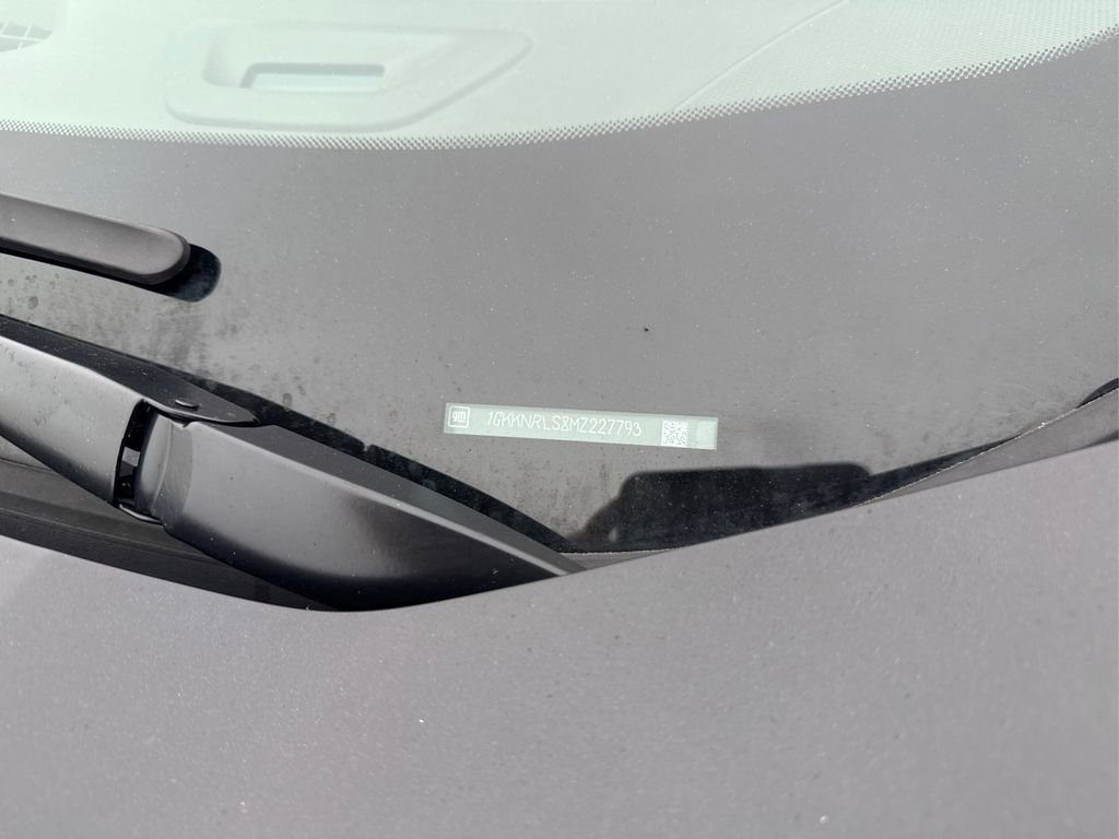 Used 2021 GMC Acadia SLE w/ Driver Convenience Package image 23