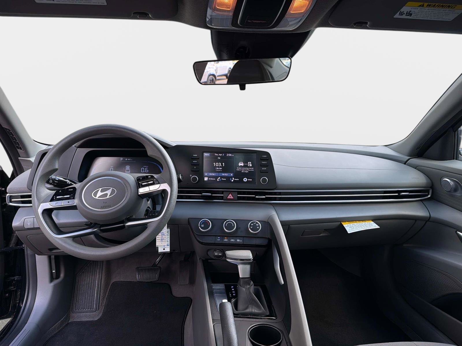 Used 2024 Hyundai Elantra SE image 16