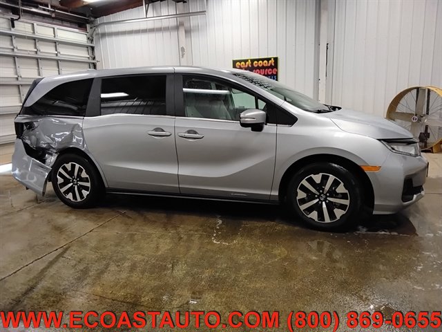 Used 2025 Honda Odyssey EX-L image 2