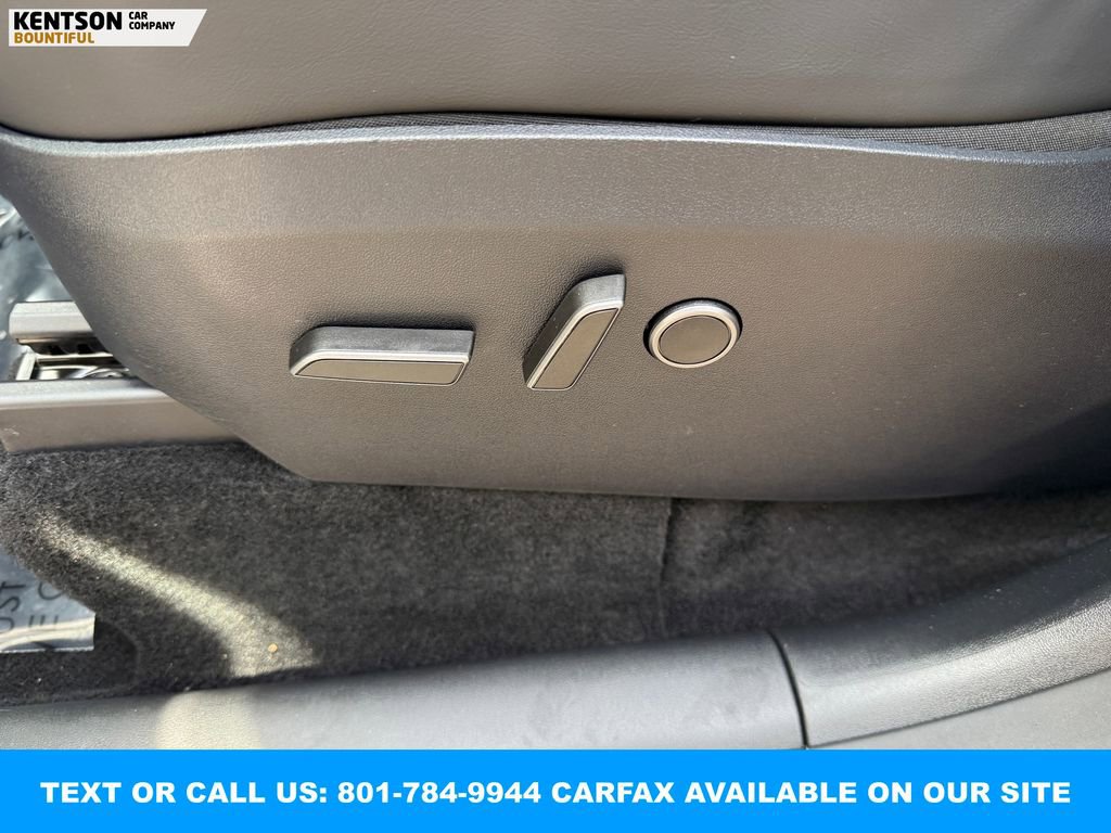 Used 2025 Tesla Model Y Long Range image 31