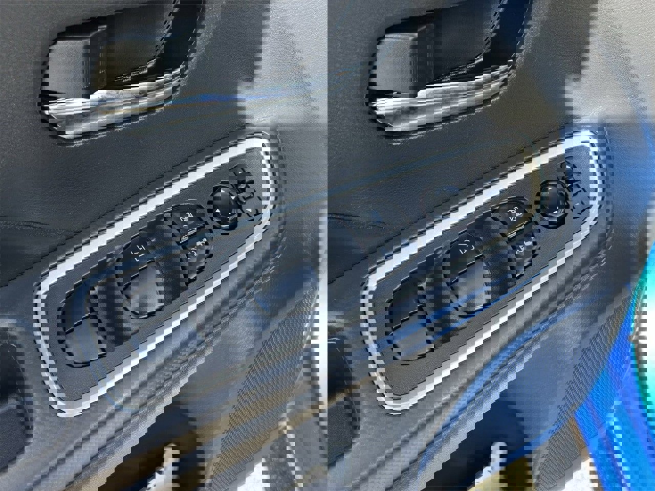 Certified 2023 Nissan Versa SR w/ Trunk Package image 29