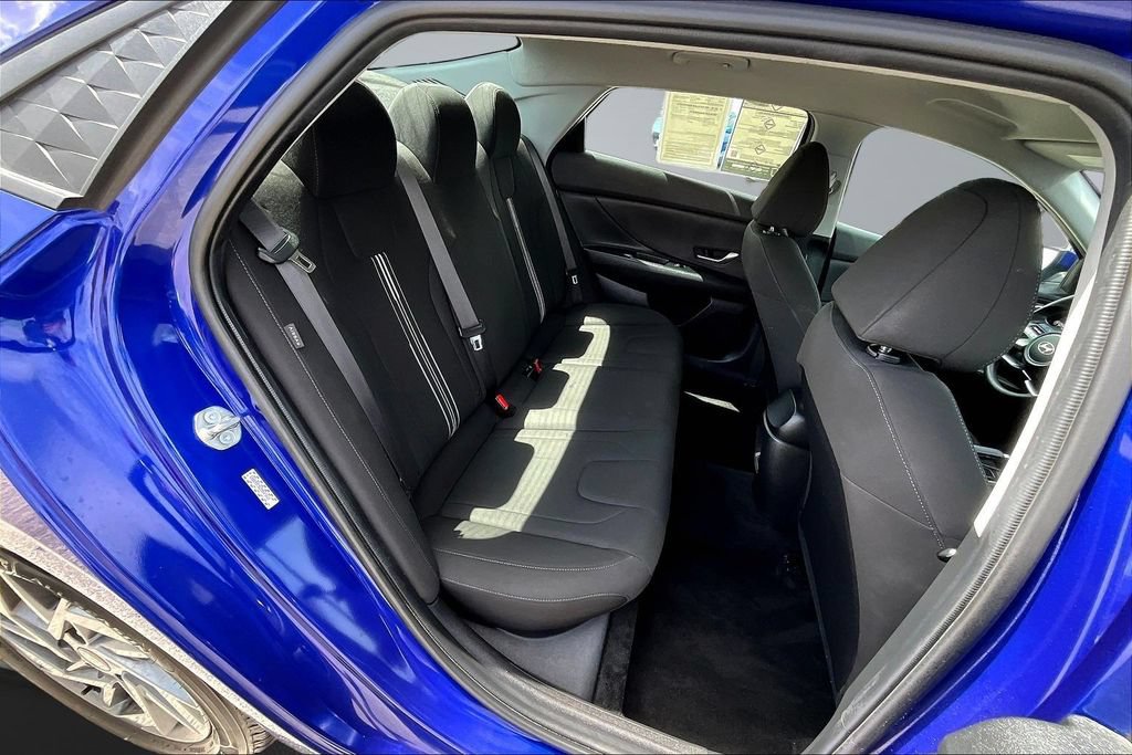Used 2024 Hyundai Elantra SEL FWD image 25