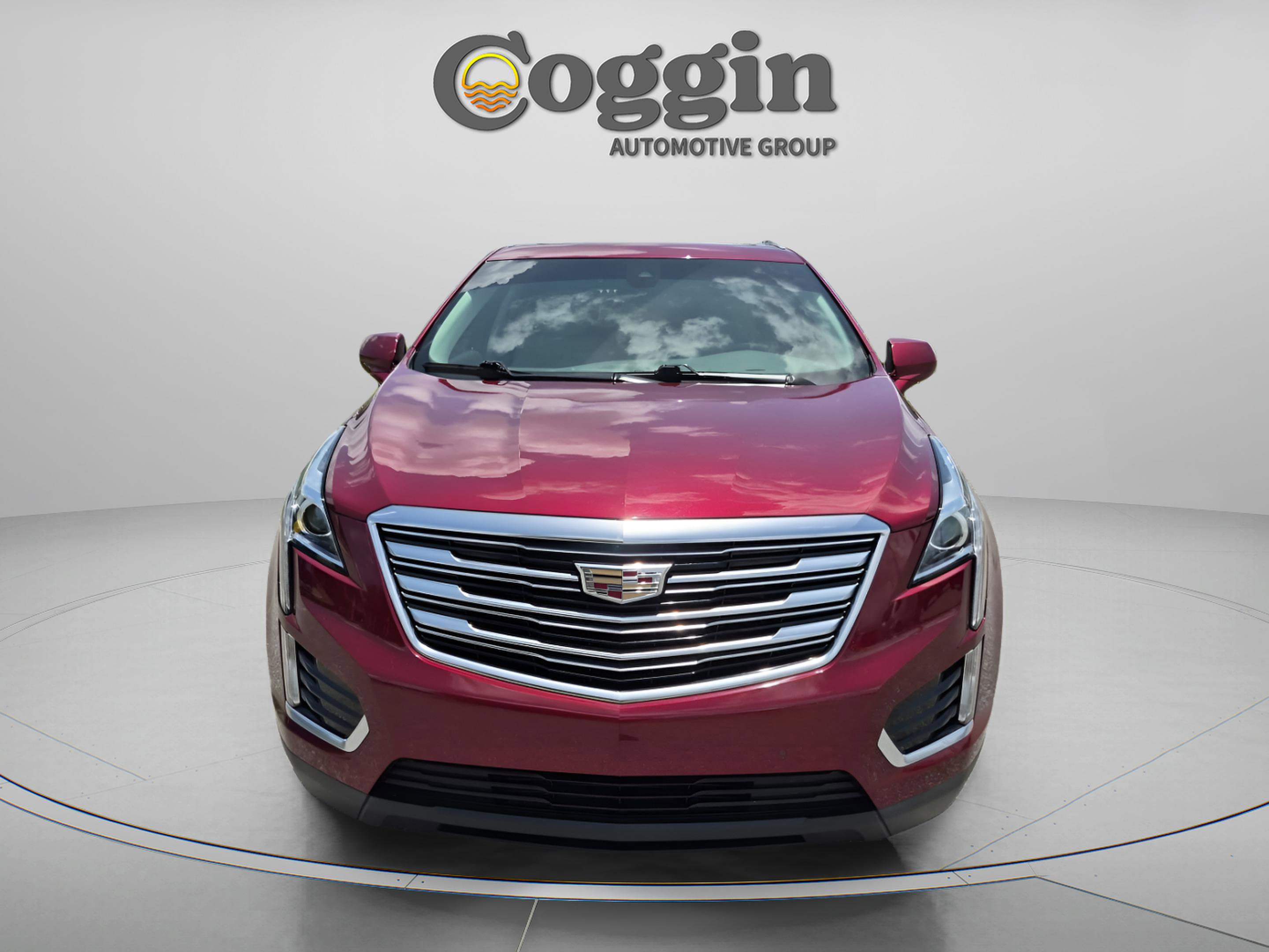 Used 2017 Cadillac XT5 Luxury w/ Driver Awareness Package FWD image 9