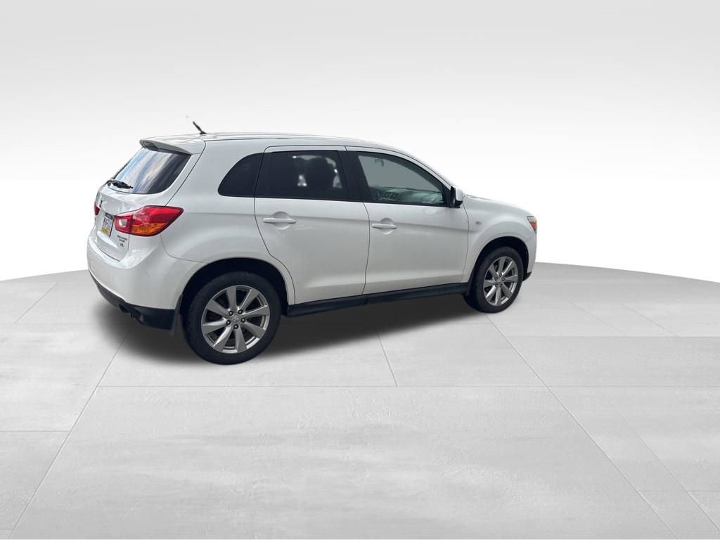 Used 2015 Mitsubishi Outlander Sport ES AWD/4WD image 6