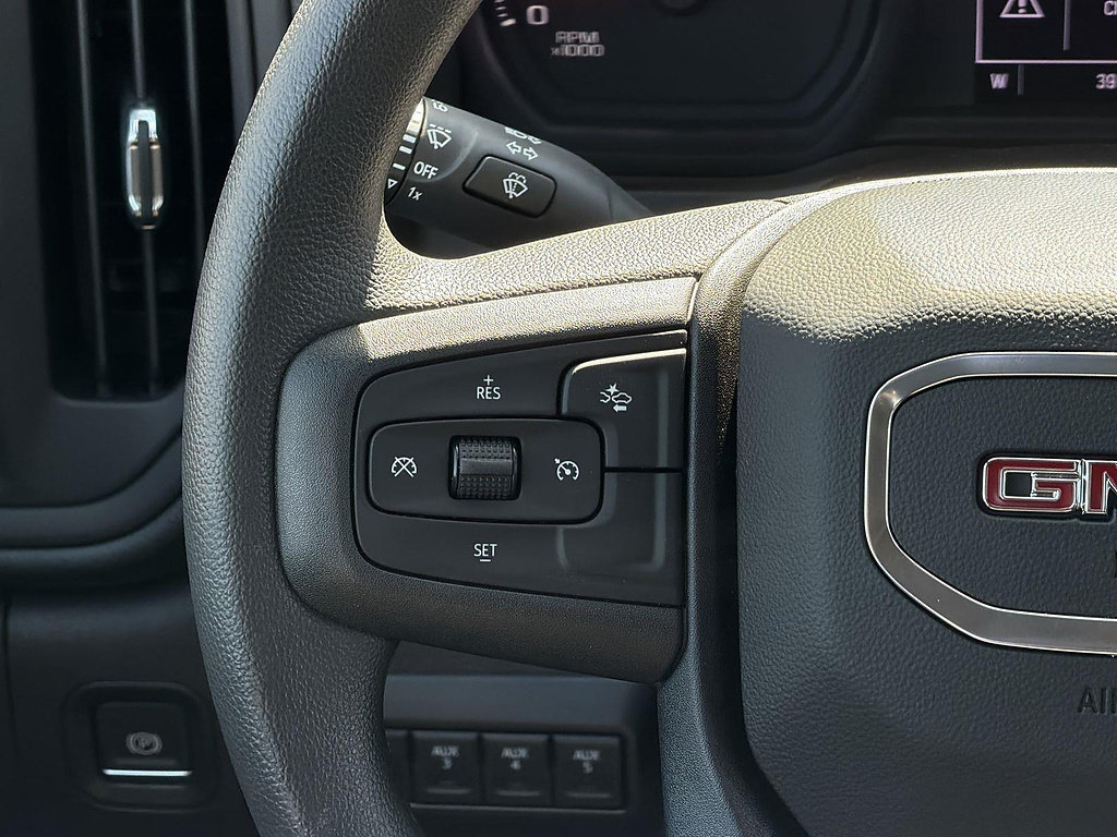 New 2026 GMC Sierra 2500 Pro w/ Convenience Package RWD image 9
