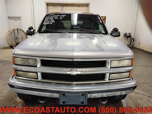 Used 1999 Chevrolet Suburban 2500 w/ Preferred Equipment Group 3 AWD/4WD image 7