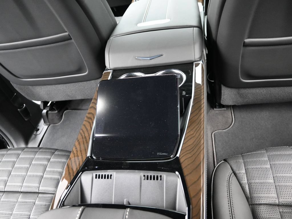 New 2026 Cadillac Escalade Platinum Sport AWD/4WD image 19