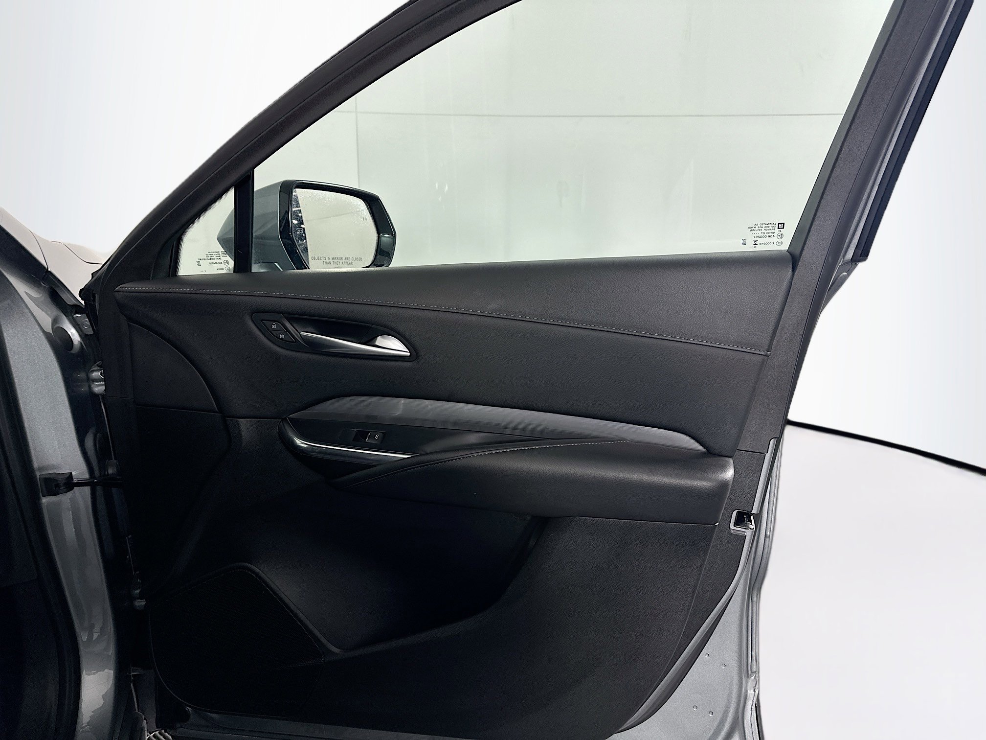 Used 2024 Cadillac XT4 Premium Luxury image 31