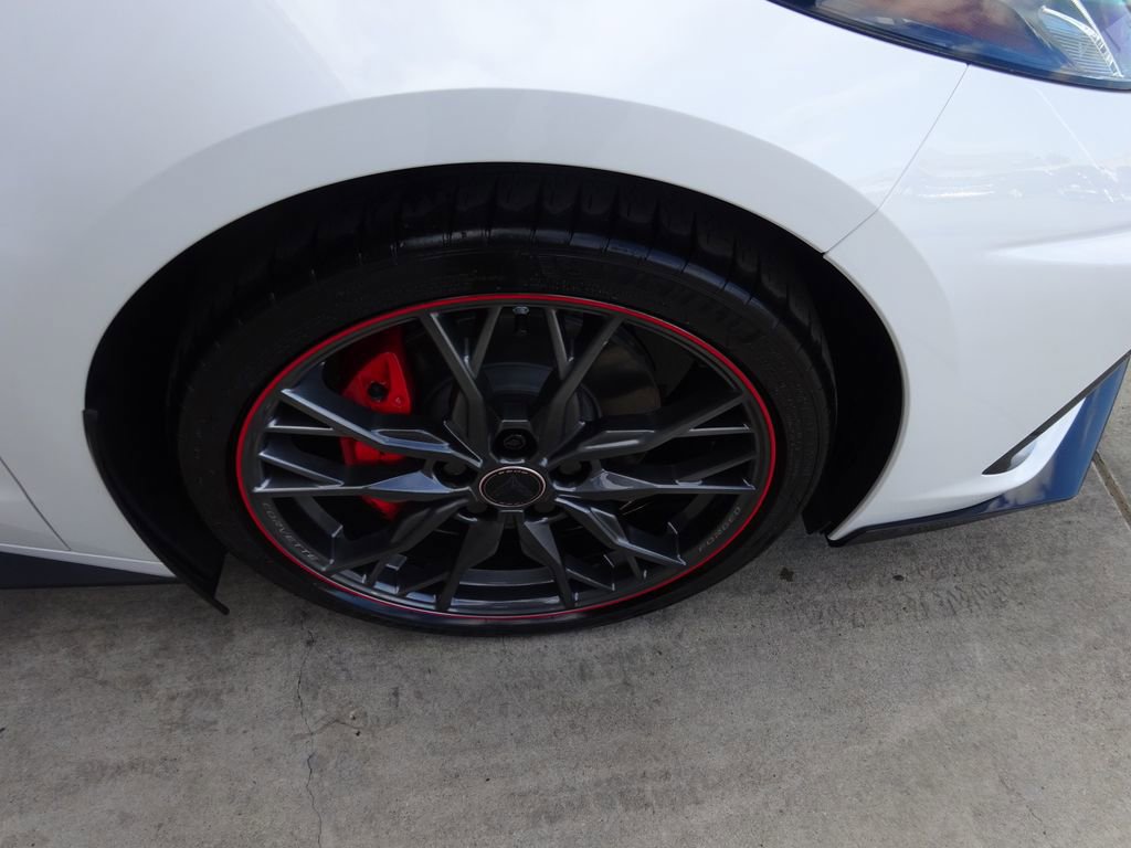 Certified 2023 Chevrolet Corvette Stingray Premium Cpe image 13