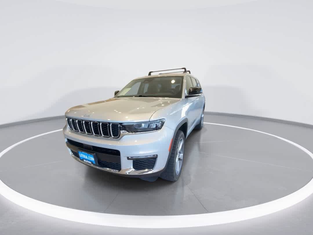 Used 2022 Jeep Grand Cherokee L Limited AWD/4WD image 4