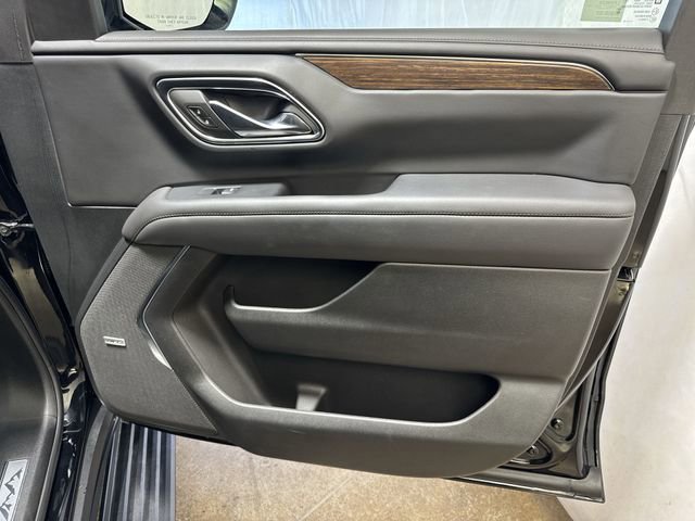 Used 2024 Chevrolet Tahoe High Country AWD/4WD image 34