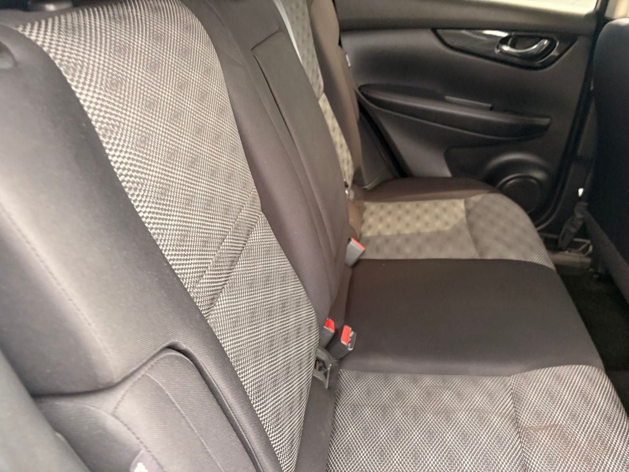 Certified 2022 Nissan Rogue Sport SV FWD image 13