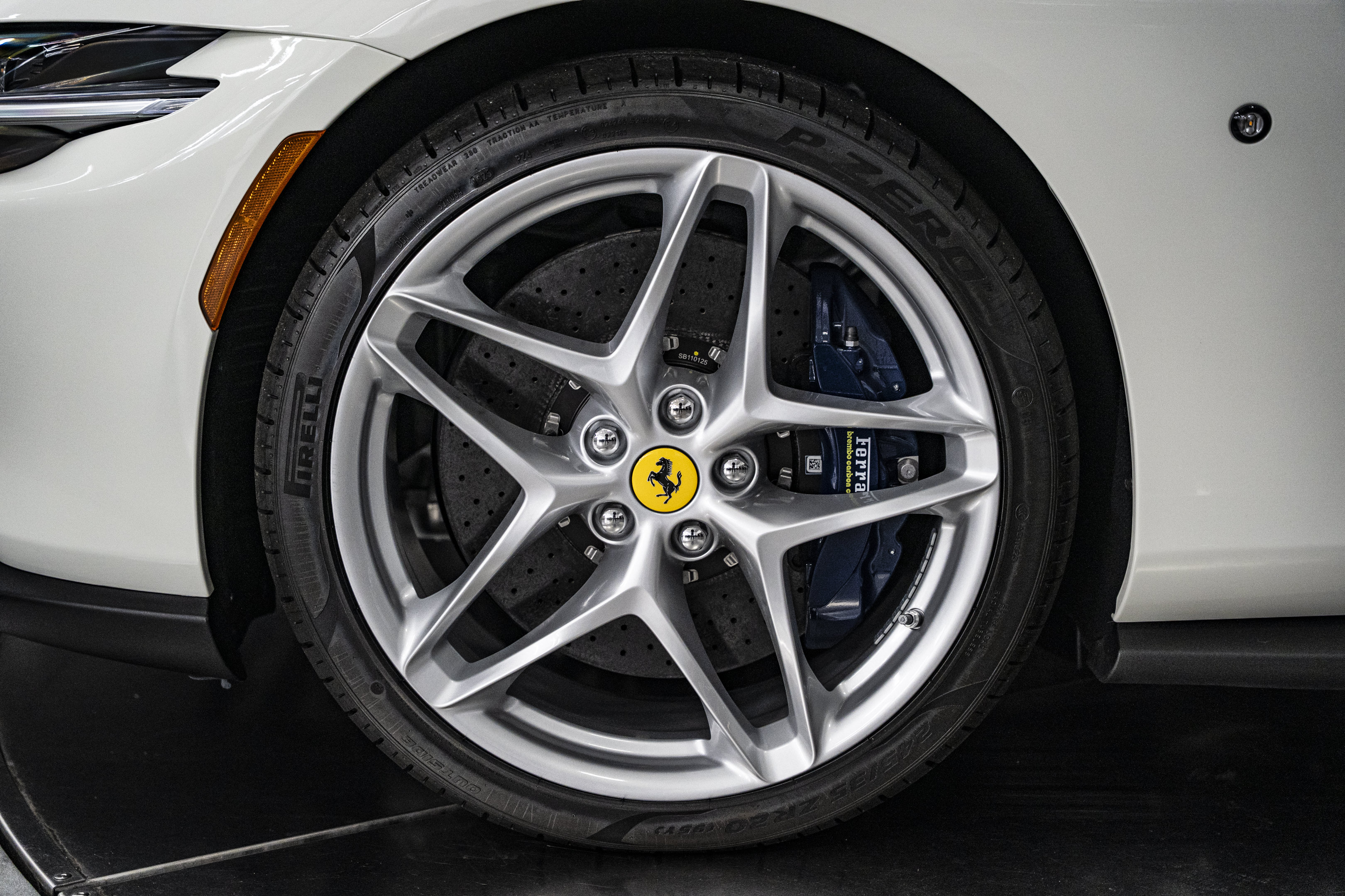 Used 2026 Ferrari Roma Spider RWD image 20