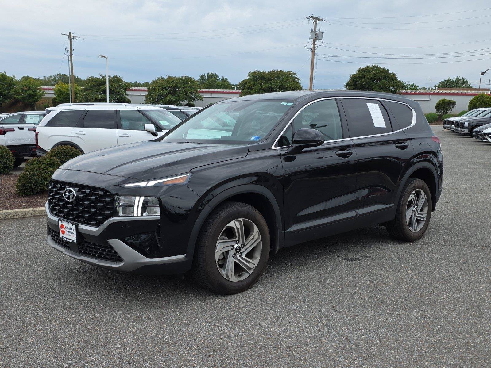 Certified 2023 Hyundai Santa Fe SE FWD image 2