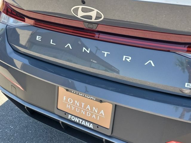 New 2026 Hyundai Elantra Hybrid FWD image 28