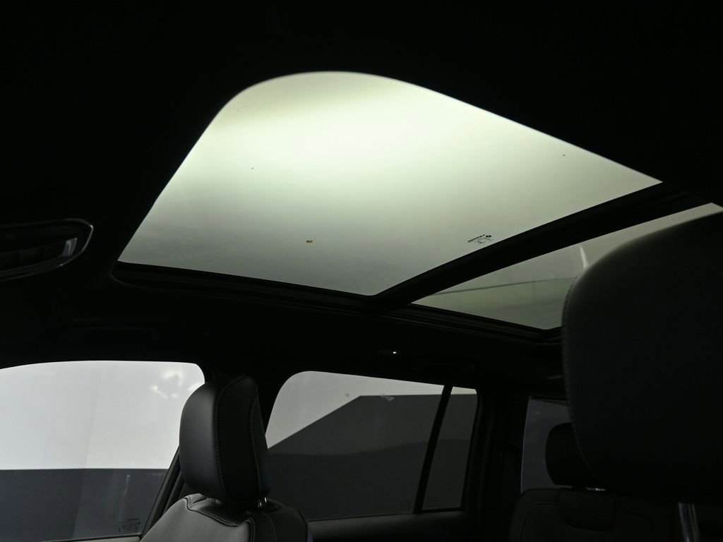 New 2026 Jeep Grand Cherokee Limited w/ Limited Altitude Package image 14