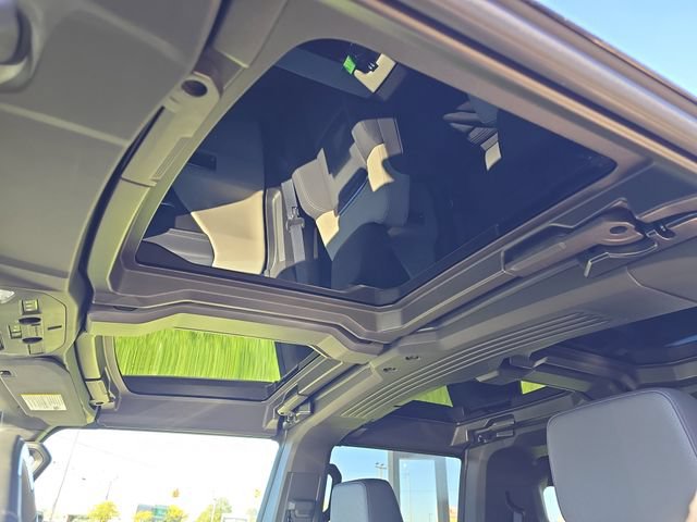 New 2026 GMC Hummer EV SUV AWD/4WD image 22