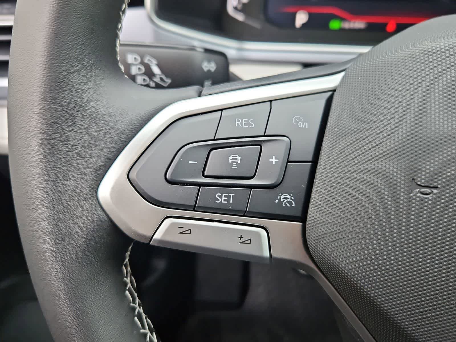 New 2026 Volkswagen Taos SEL AWD/4WD image 24