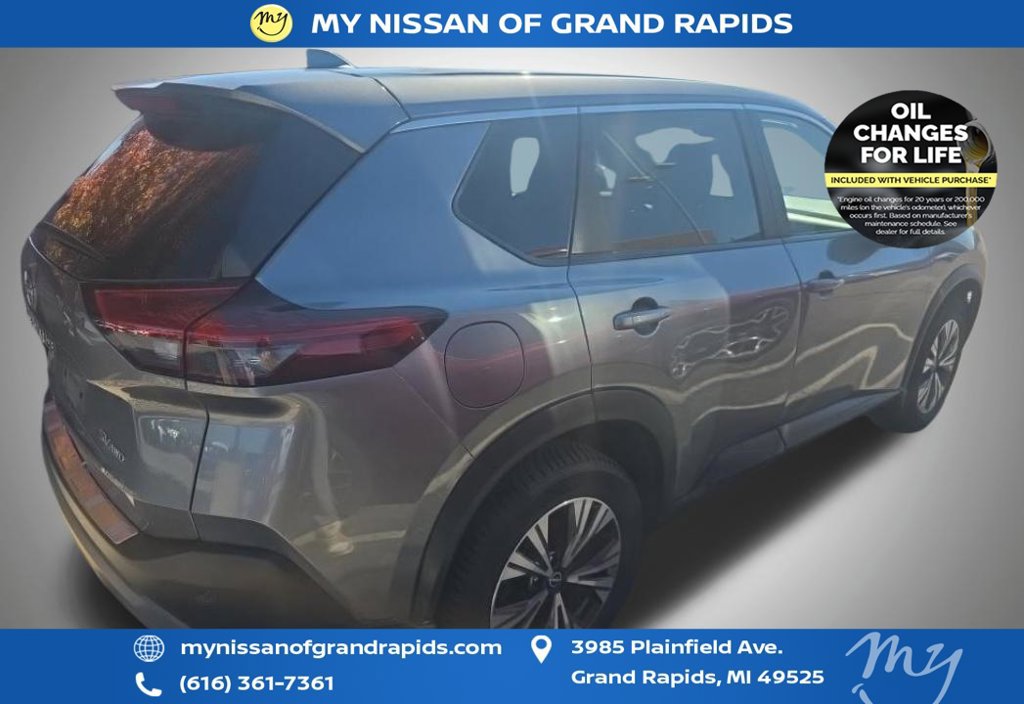 Used 2023 Nissan Rogue SV AWD/4WD image 3