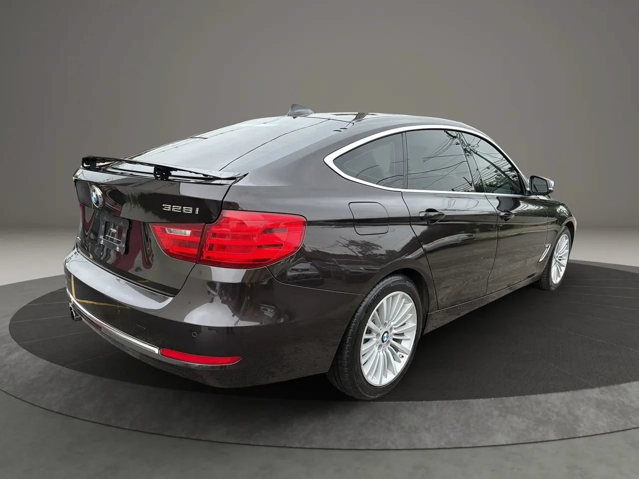 Used 2015 BMW 328i Gran Turismo xDrive AWD/4WD image 5