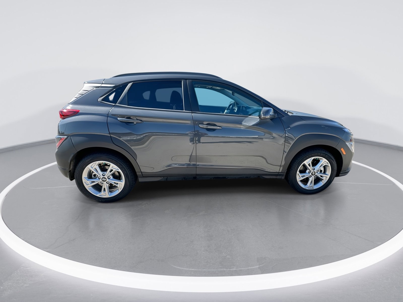 Used 2023 Hyundai Kona SEL w/ Convenience Package AWD/4WD image 9