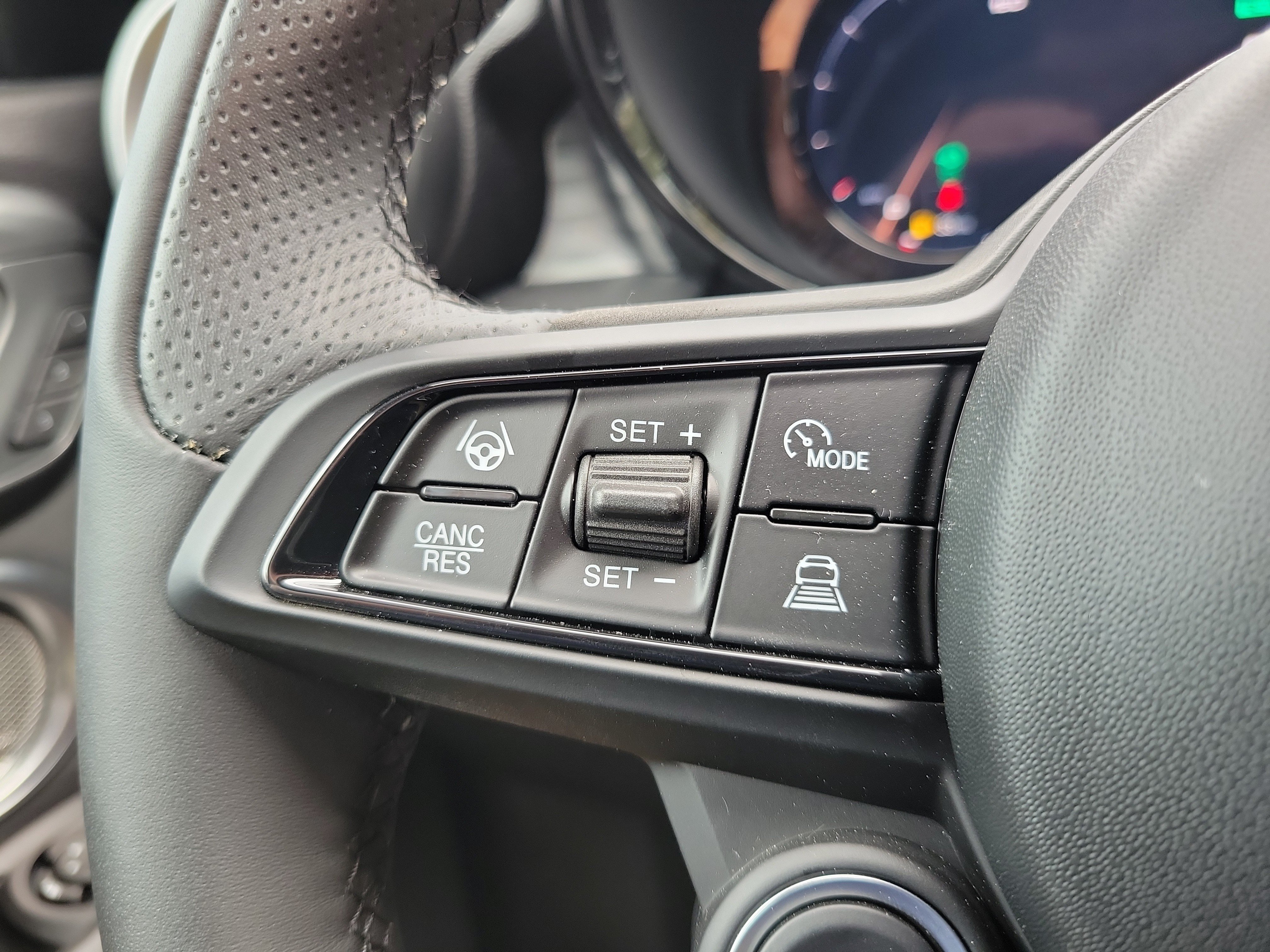 Used 2024 Alfa Romeo Tonale Ti AWD/4WD image 19