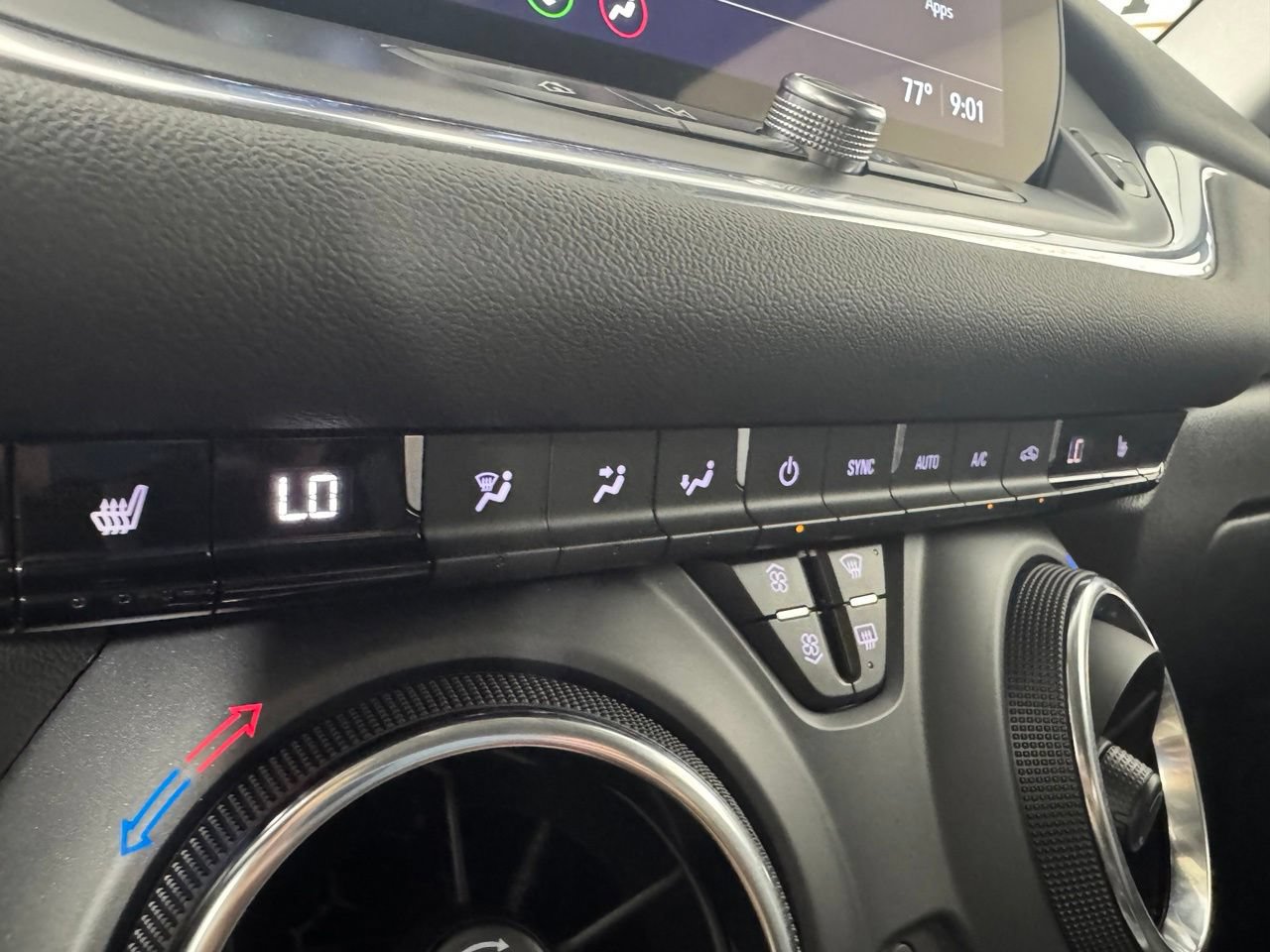 Used 2025 Chevrolet Blazer LT AWD/4WD image 24