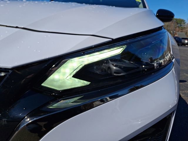 Used 2024 Nissan Altima 2.5 SR w/ SR Premium Package FWD image 9