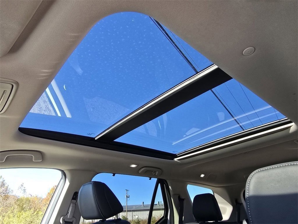 Used 2023 Honda Pilot Touring image 24