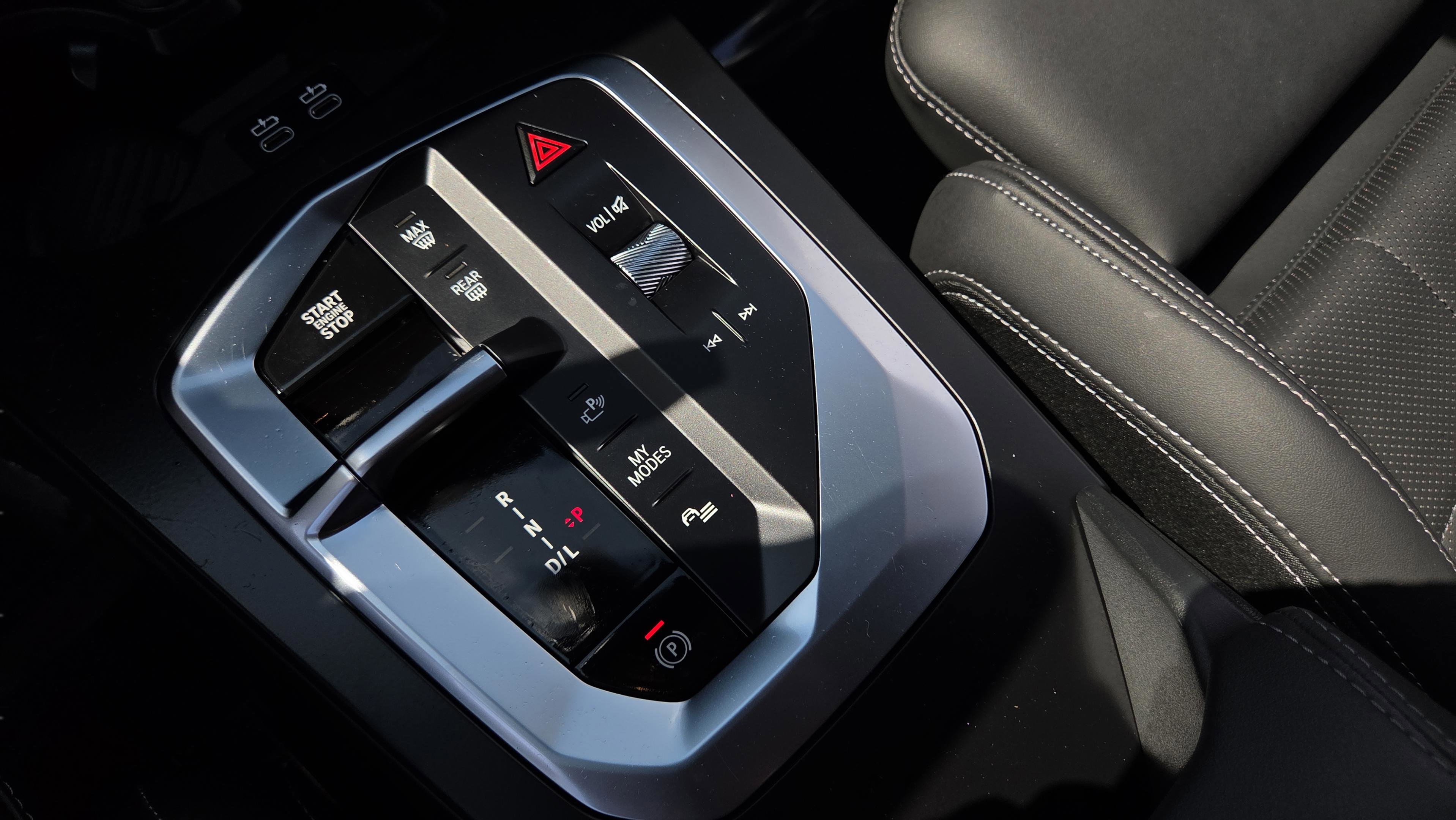 Certified 2025 BMW 228i xDrive 228 xDrive w/ Technology Package image 34