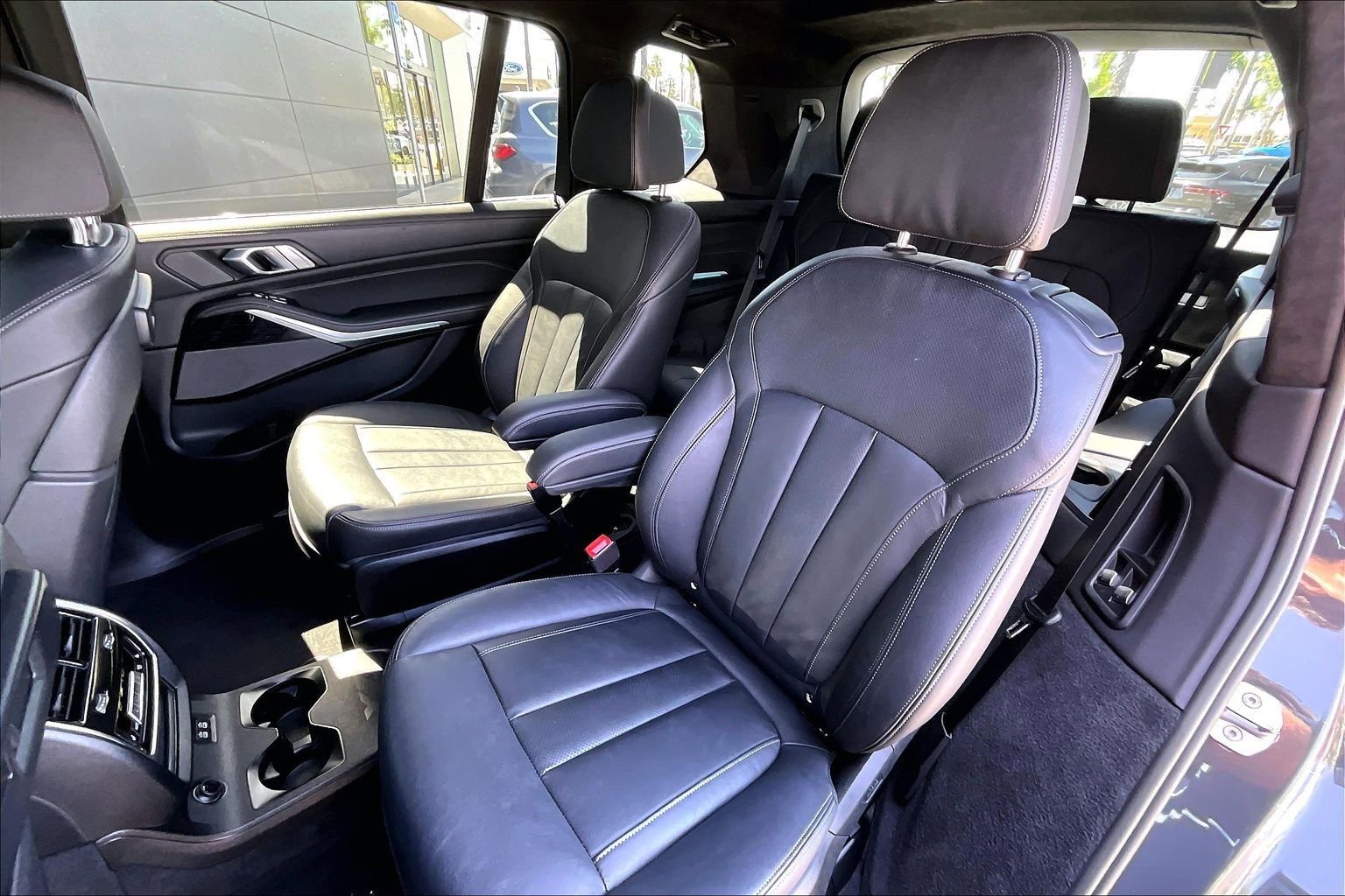 Used 2022 BMW X7 M50i AWD/4WD image 26