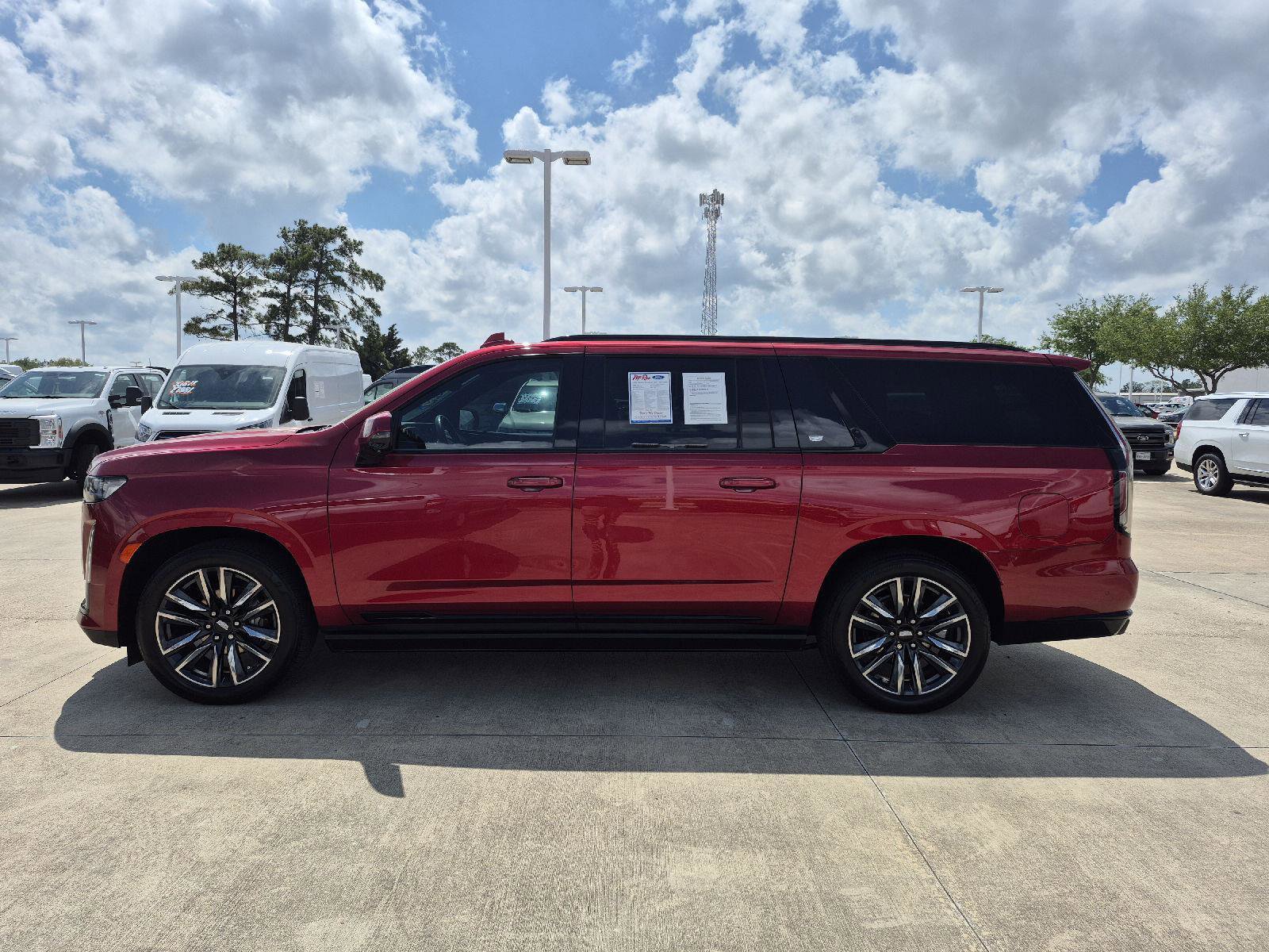 Used 2024 Cadillac Escalade ESV Sport w/ Touring Package image 19