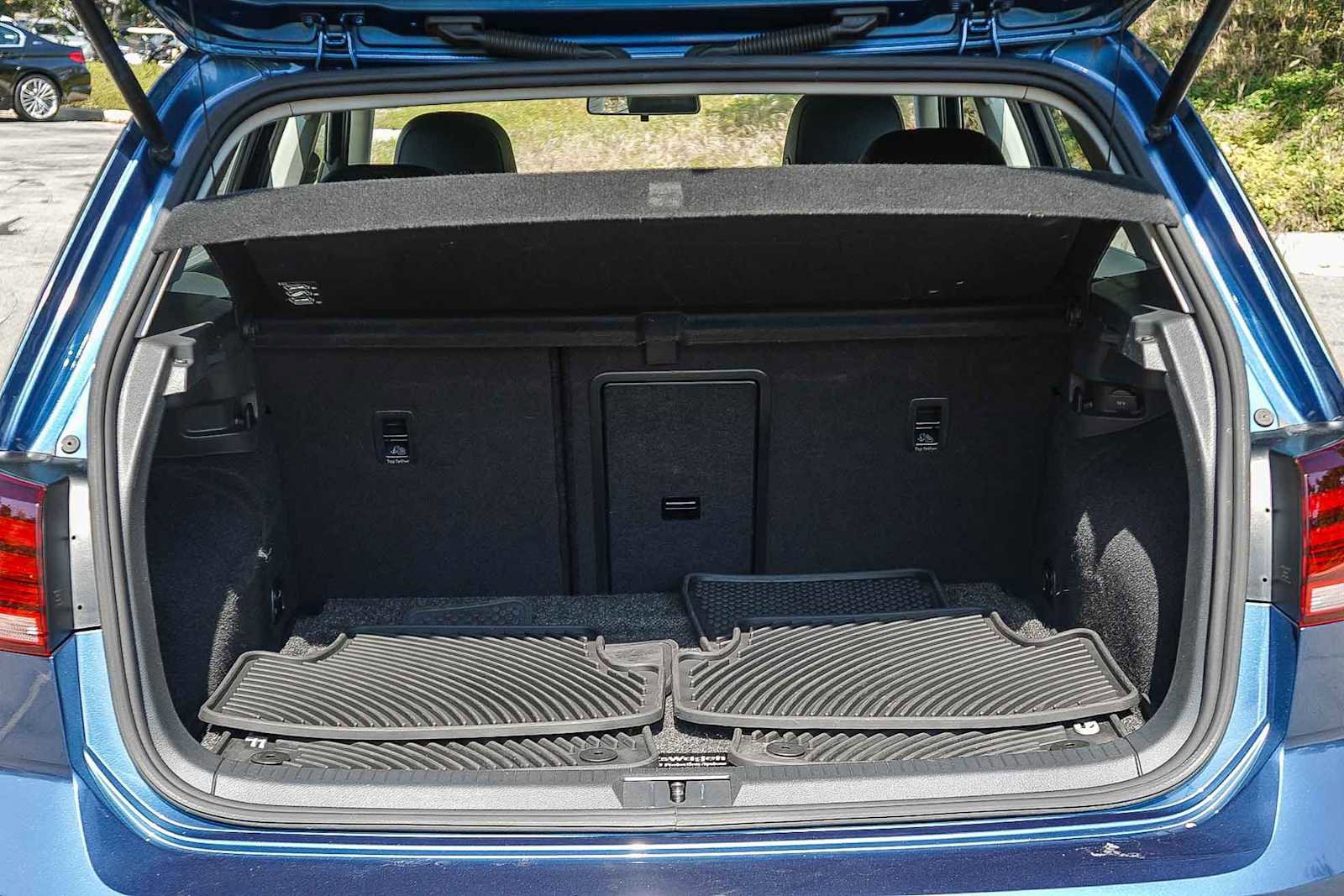 Used 2018 Volkswagen Golf SE FWD image 29