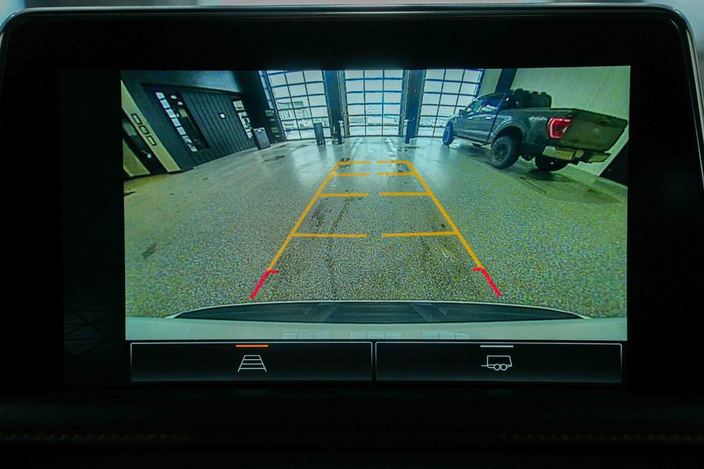 Used 2022 GMC Yukon AT4 image 38