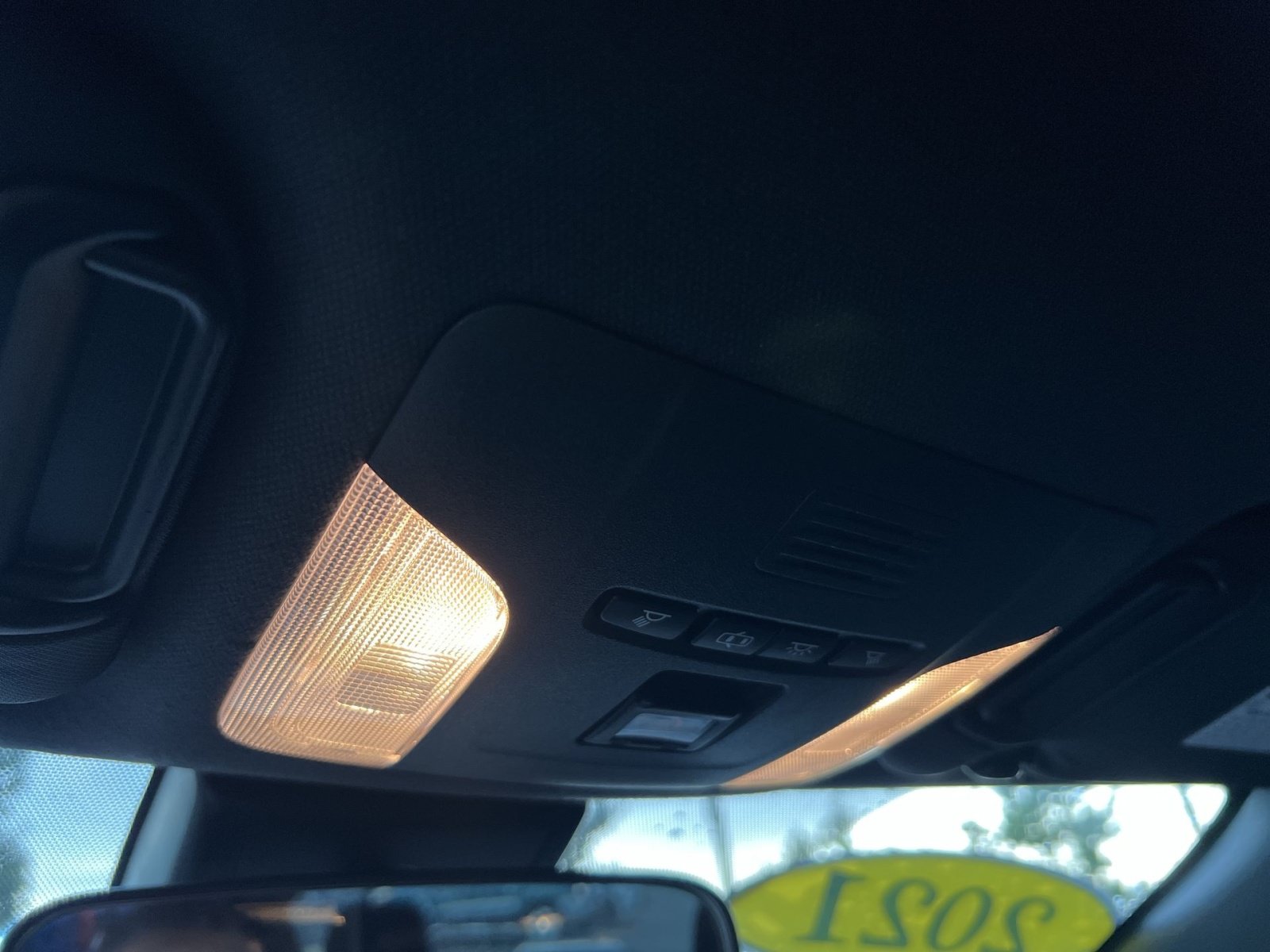 Used 2022 Toyota Corolla SE FWD image 33
