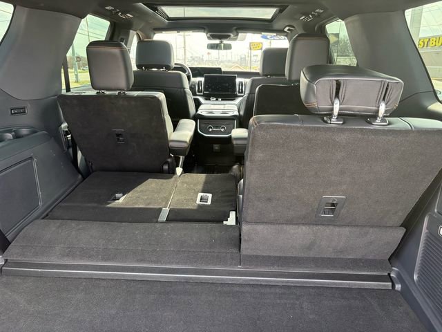 Used 2025 Ford Expedition Tremor AWD/4WD image 27