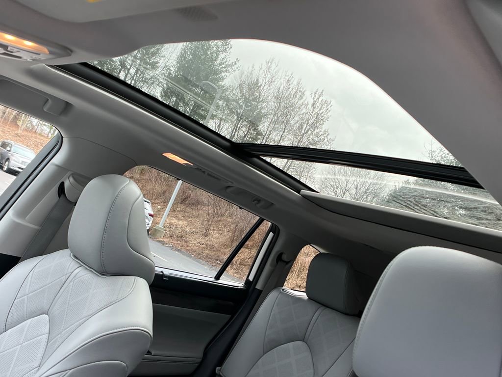 Used 2020 Toyota Highlander Platinum image 22