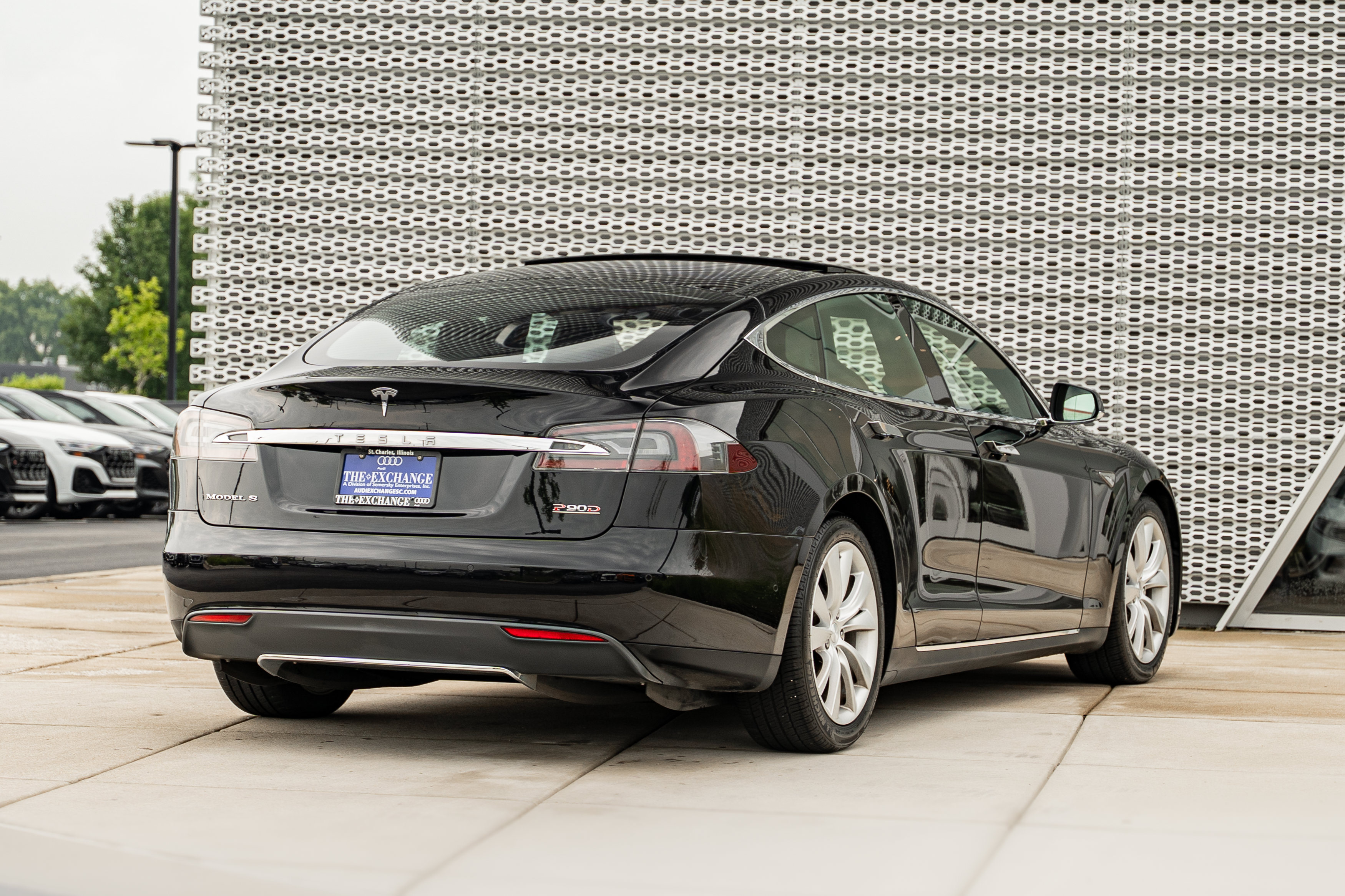 Used 2015 Tesla Model S P90D AWD/4WD image 4