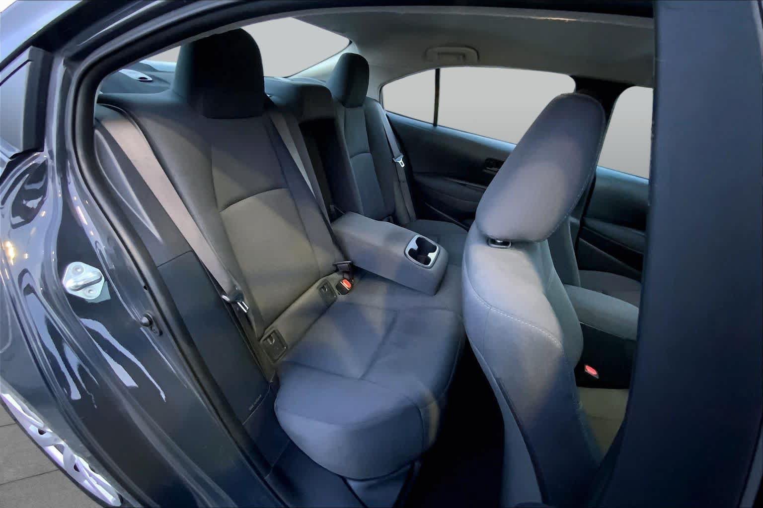 Used 2024 Toyota Corolla LE FWD image 17