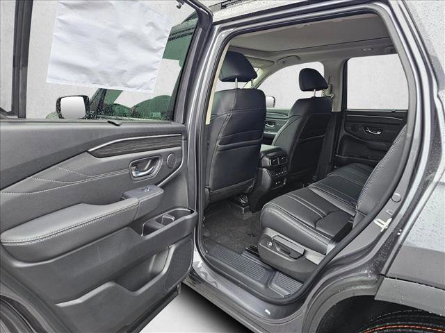 New 2026 Honda Pilot Touring image 12
