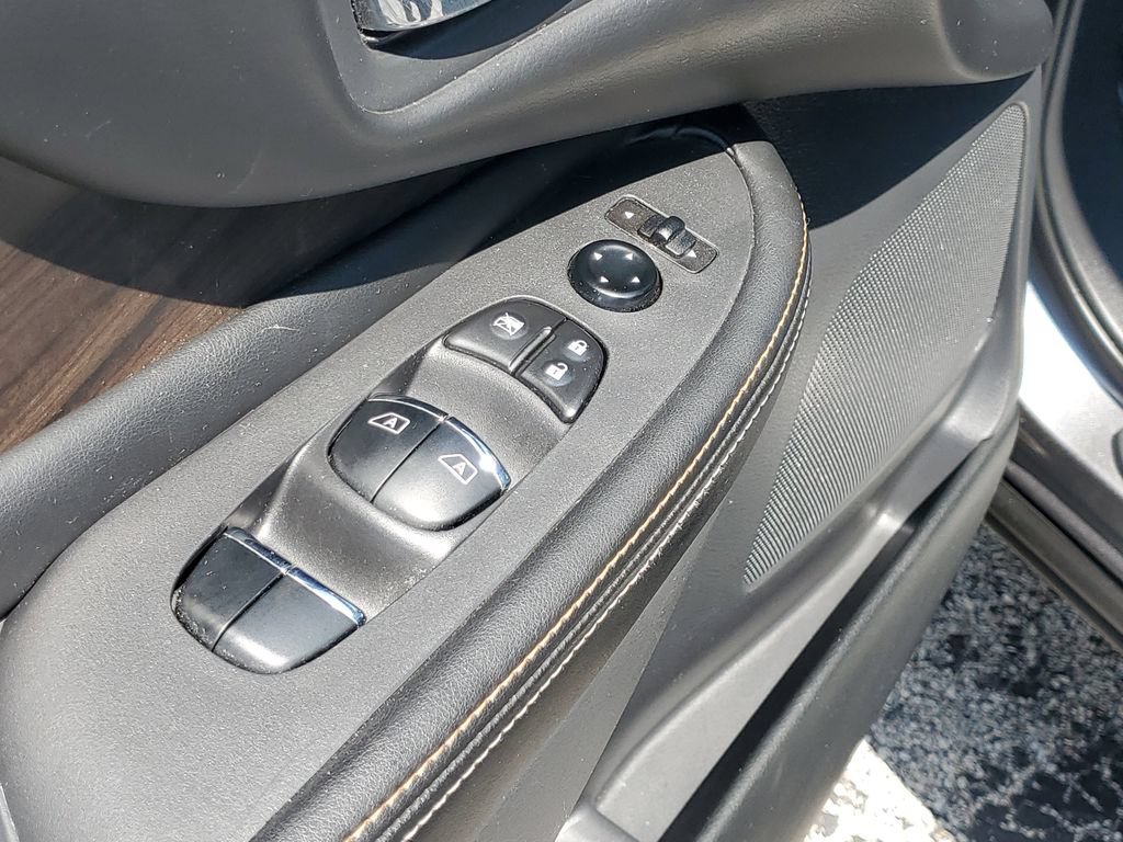 Used 2022 Nissan Murano Platinum w/ Cargo Package AWD/4WD image 22