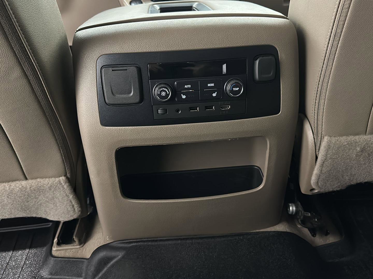 Used 2019 GMC Yukon SLT w/ Open Road Package image 18