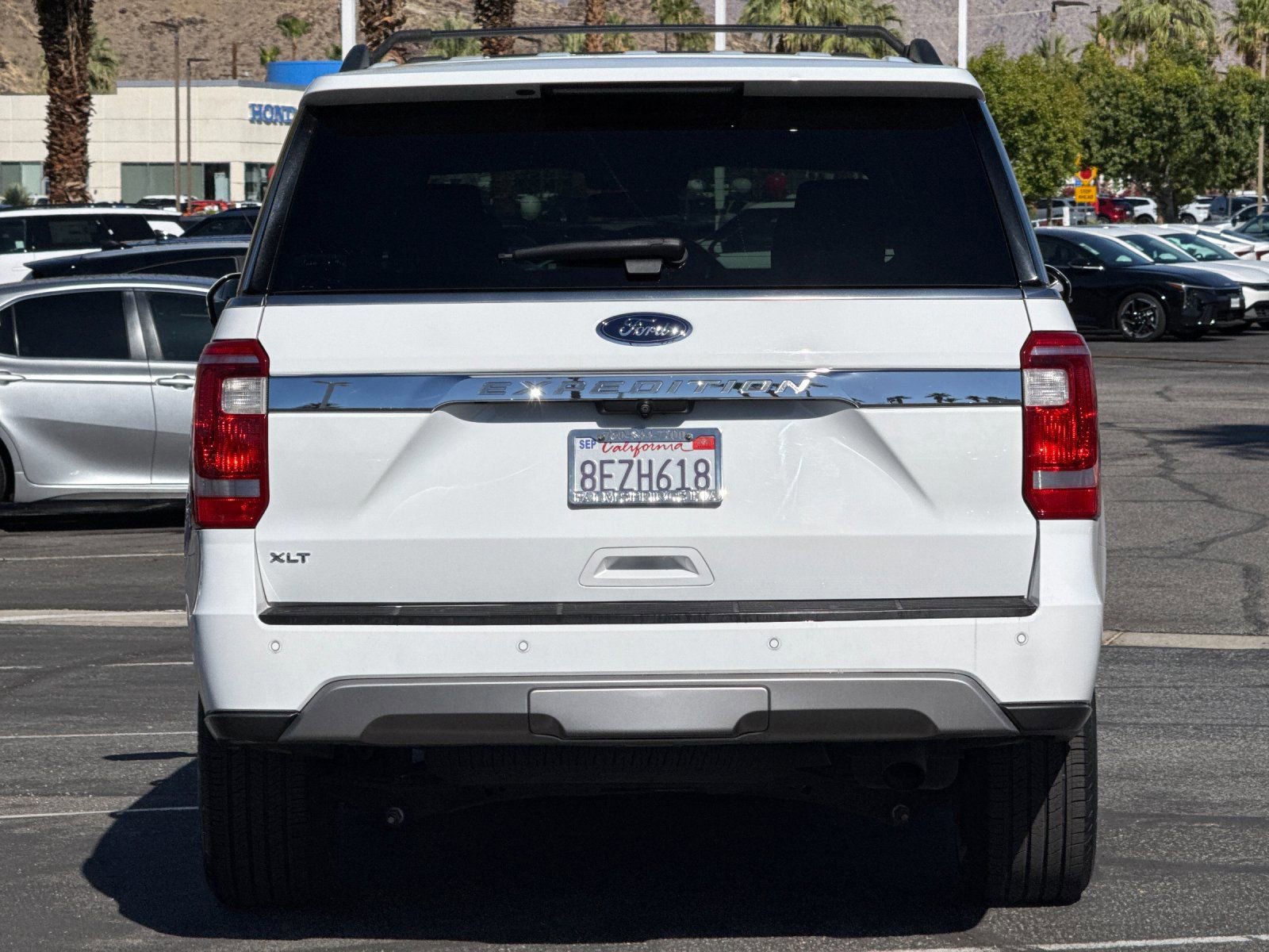 Used 2018 Ford Expedition XLT w/ Equipment Group 201A RWD image 4