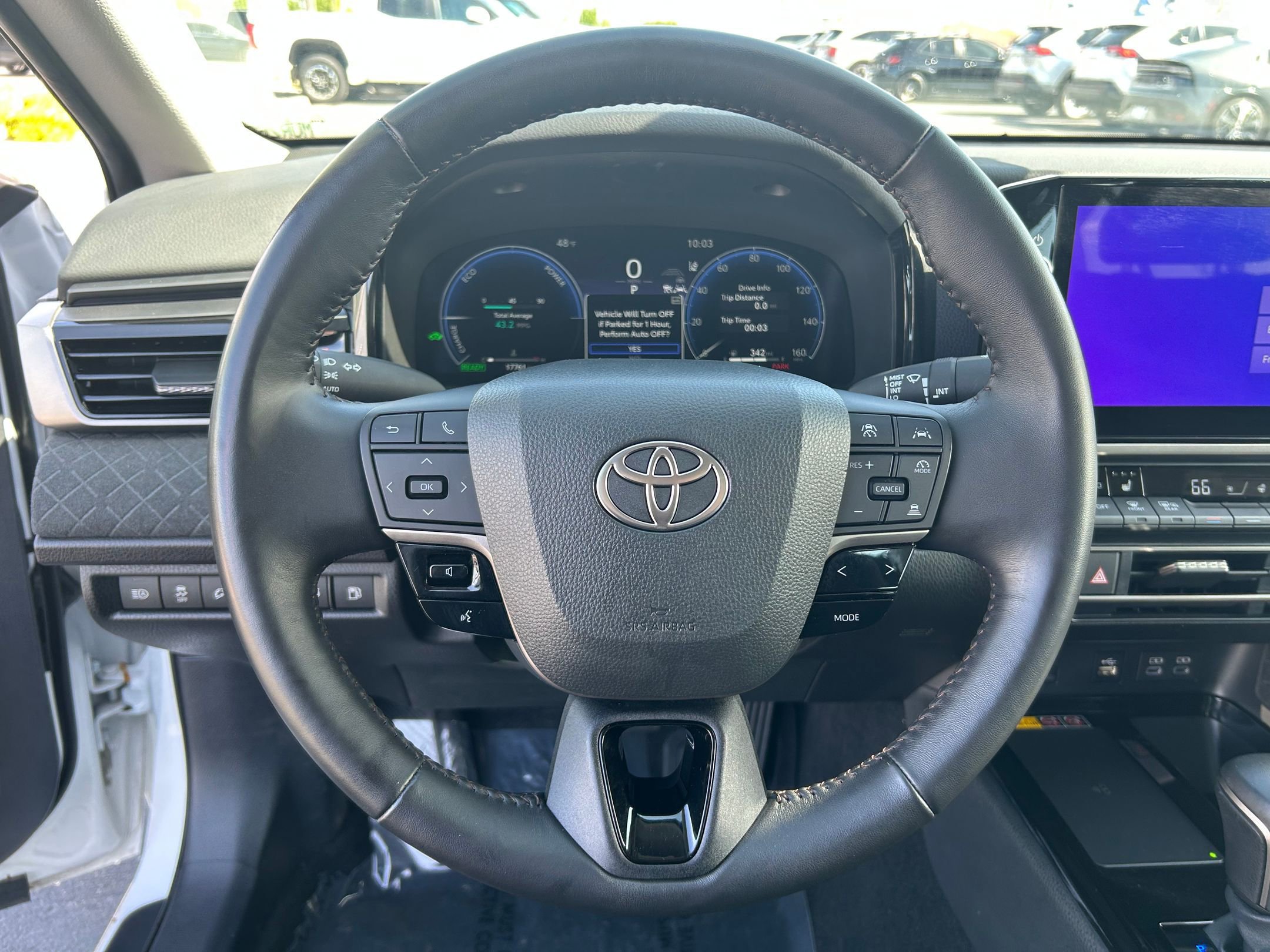 Used 2025 Toyota Camry XLE image 13