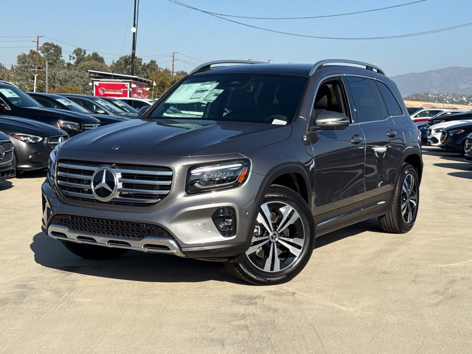 New 2026 Mercedes-Benz GLB 250 4MATIC image 2