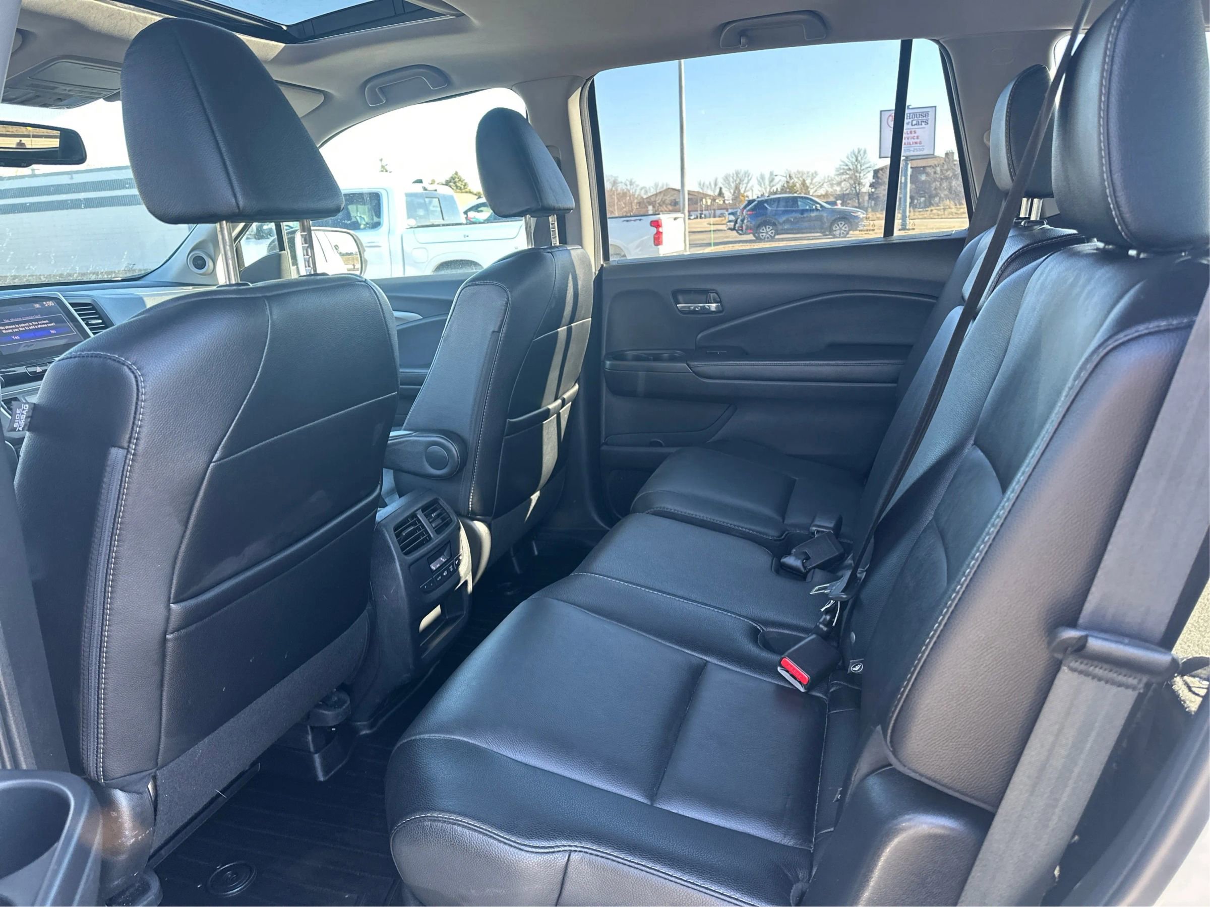 Used 2017 Honda Pilot EX-L image 10