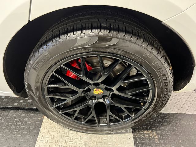 Used 2021 Porsche Macan GTS image 16