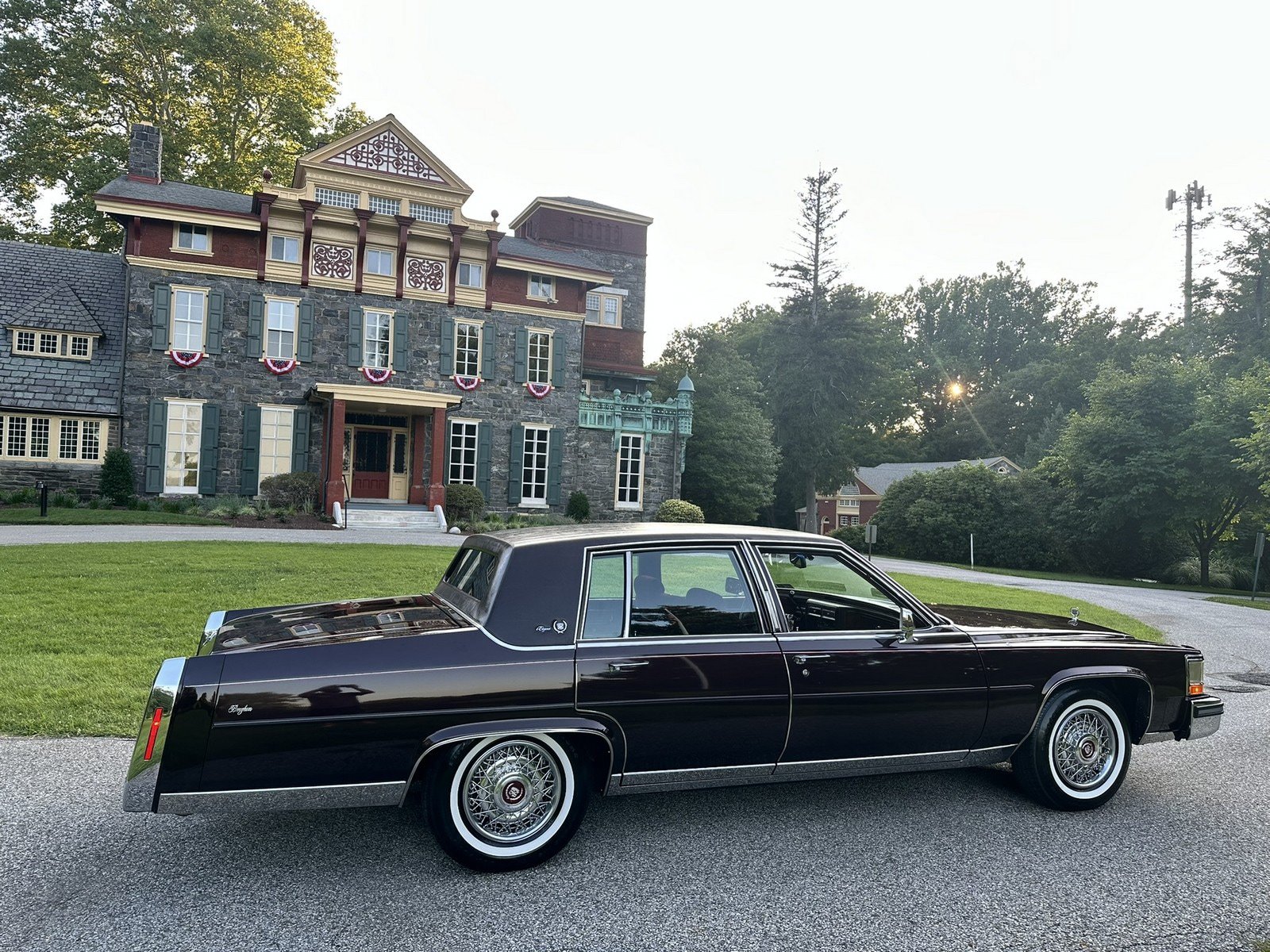 Used 1987 Cadillac Brougham RWD image 11