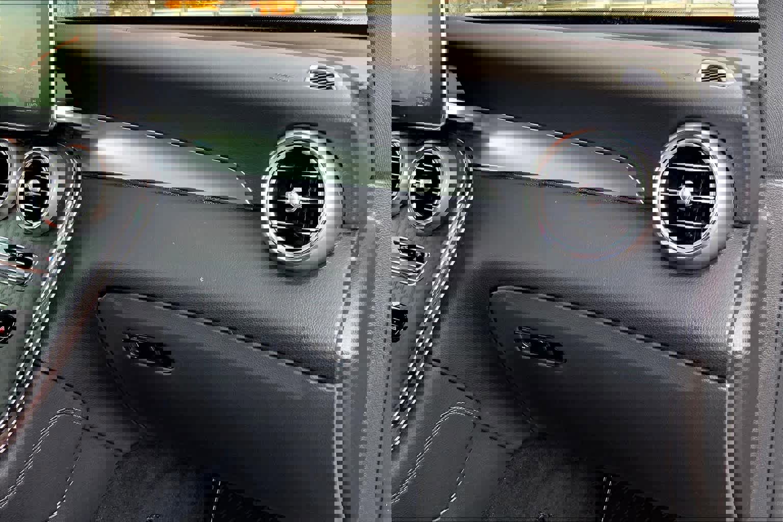 Used 2017 Mercedes-Benz GLC 300 4MATIC image 17